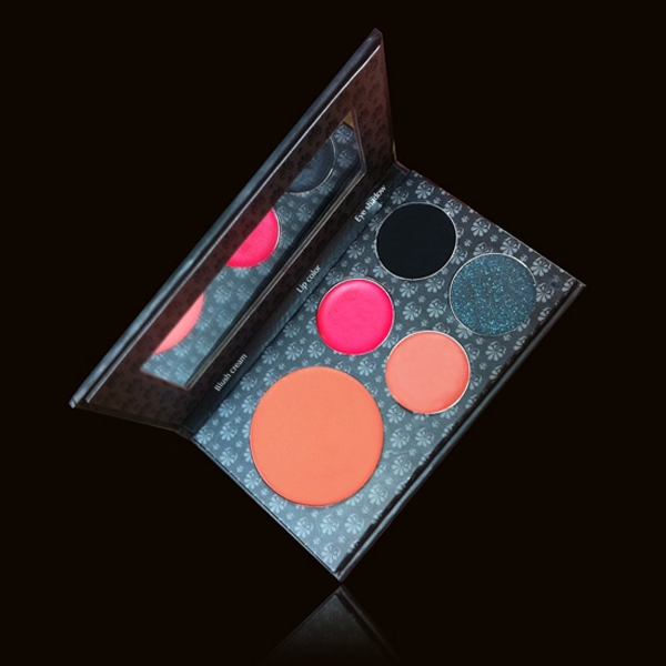 11345720170531_633486_jorge-de-la-garza-make-up-mistery-lookcase-maquillaje-profesional-glamourtonic-shop-comprar-jorge-de-la-garza-glamourtonic-shop.jpg